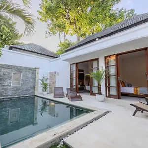 Manis La Bora In Villa Seminyak (Bali)